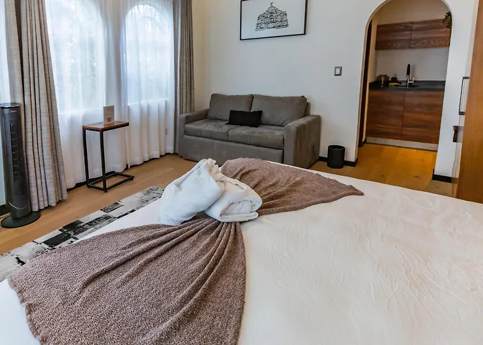 Casa Castillo 15 *